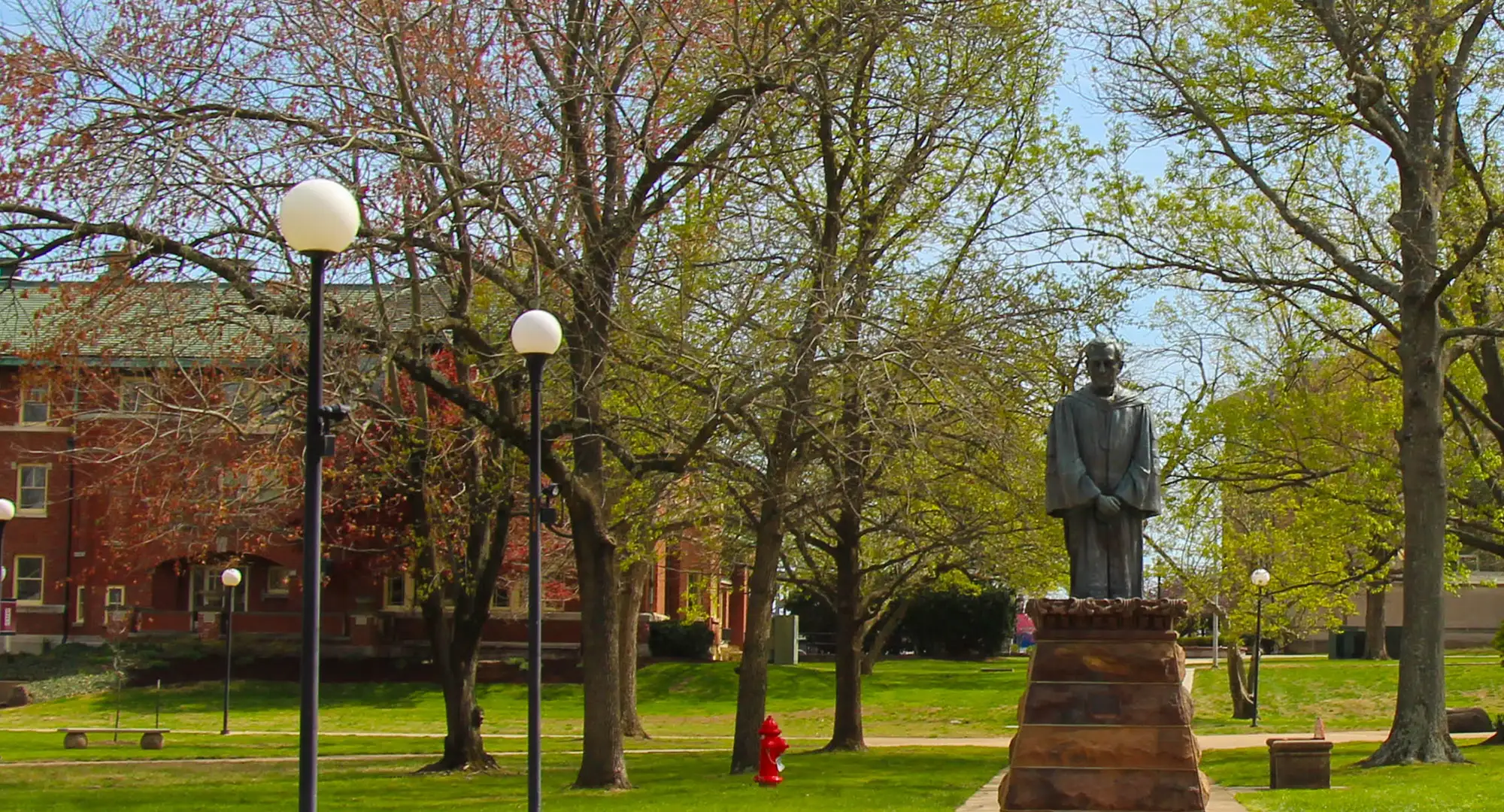 Delyte Morris statue on campus