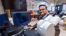Farhan Chowdhury in a lab