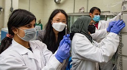 SIU Research Team in lab